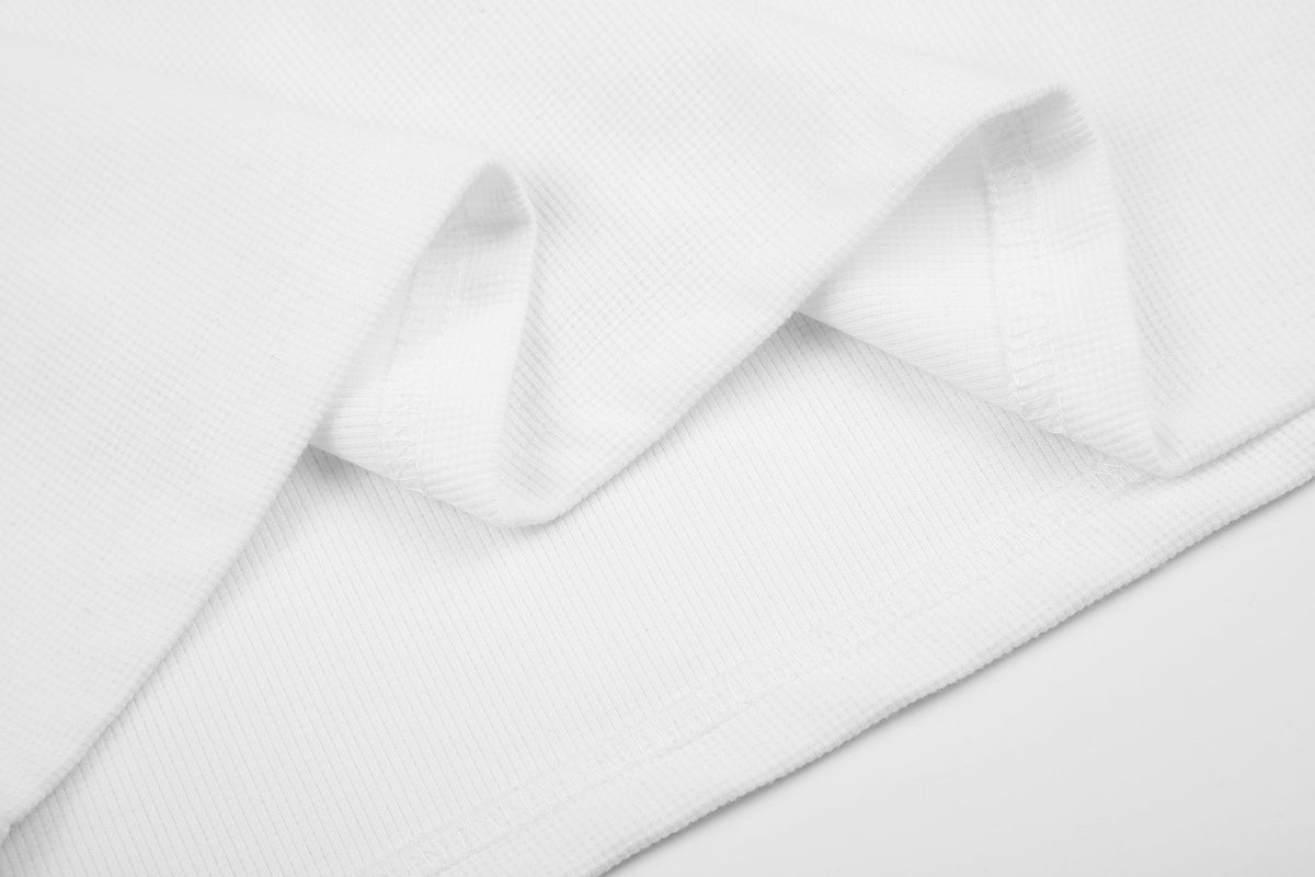BLACK ENERGY STAR SLEEVE GRAPHIC SWEATSHIRT; White; garment construction detail