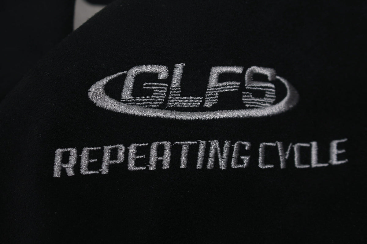 GLFS CONTRAST STRIPE RAGLAN SWEATSHIRT; Black; design detail