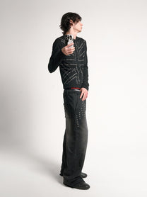 NO E MOSEN EYELET GRID SWEATSHIRT; Black; model view