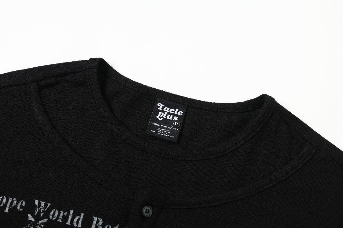 TAELE PLUS STAR COLLAGE GRAPHIC SWEATSHIRT; Black; garment construction detail