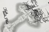 TAELE PLUS FLORAL SKETCH GRAPHIC SWEATSHIRT; White; design detail