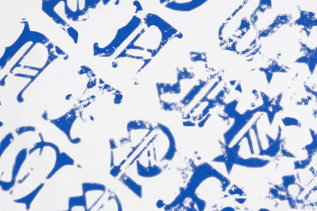 WOODLISE BLUE TYPOGRAPHY GRAPHIC SWEATSHIRT; White; design detail