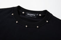 BLACK E78 CAT PORTRAIT SLOGAN T-SHIRT; Black; garment construction detail