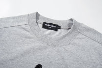 BLACK E78 ON LIVE SCREEN COLLAGE T-SHIRT; Gray; garment construction detail