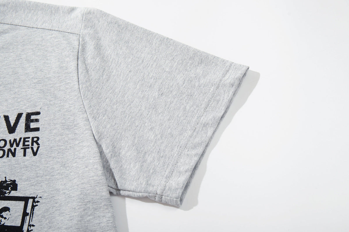 BLACK E78 ON LIVE SCREEN COLLAGE T-SHIRT; Gray; garment construction detail