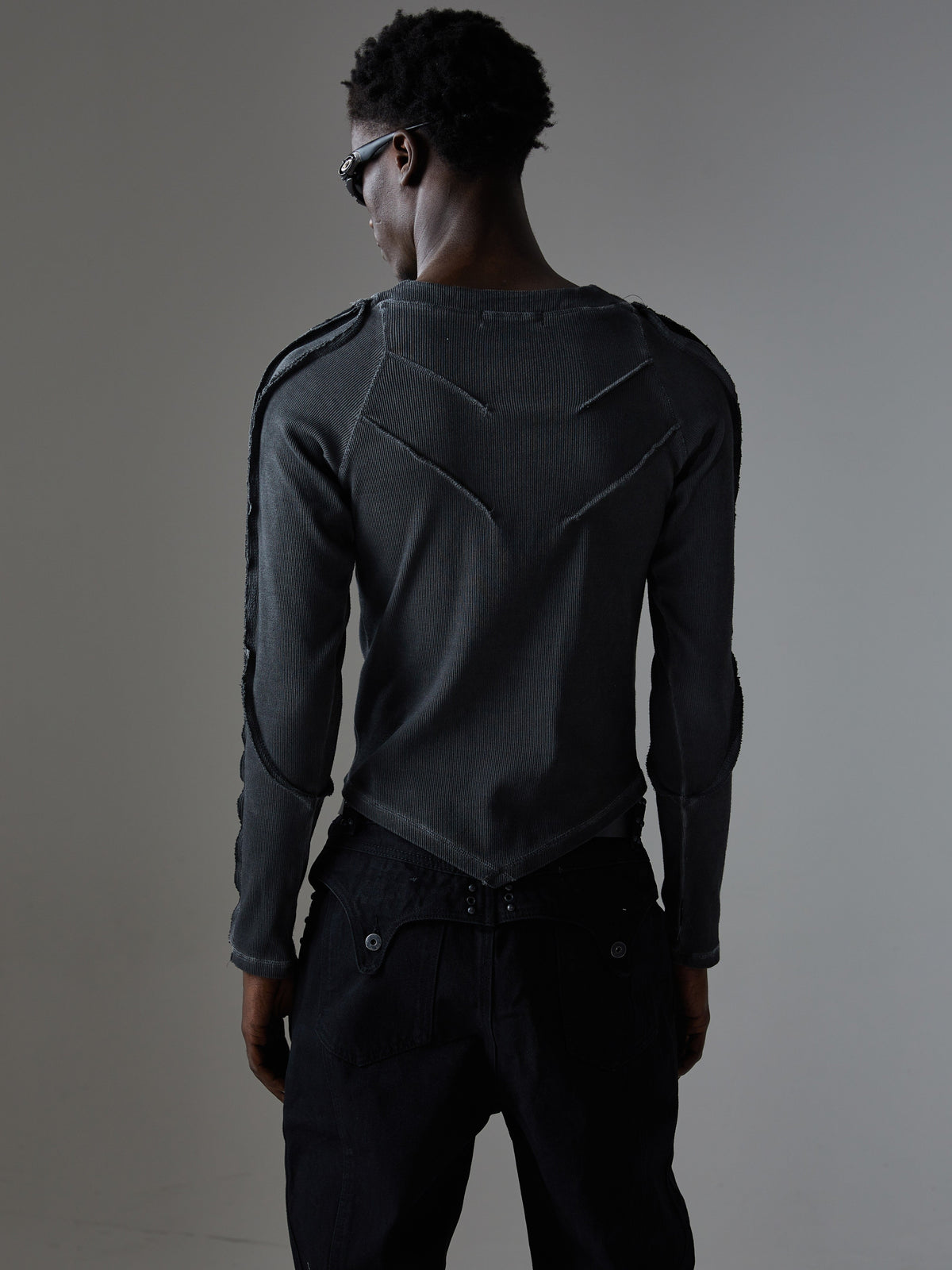 ATSF30 | Sculpted Seam Pointed Hem Sweatshirt - product detail