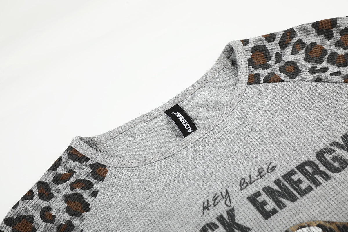 BLACK ENERGY | Lip Print Leopard Sleeve Sweatshirt - product detail