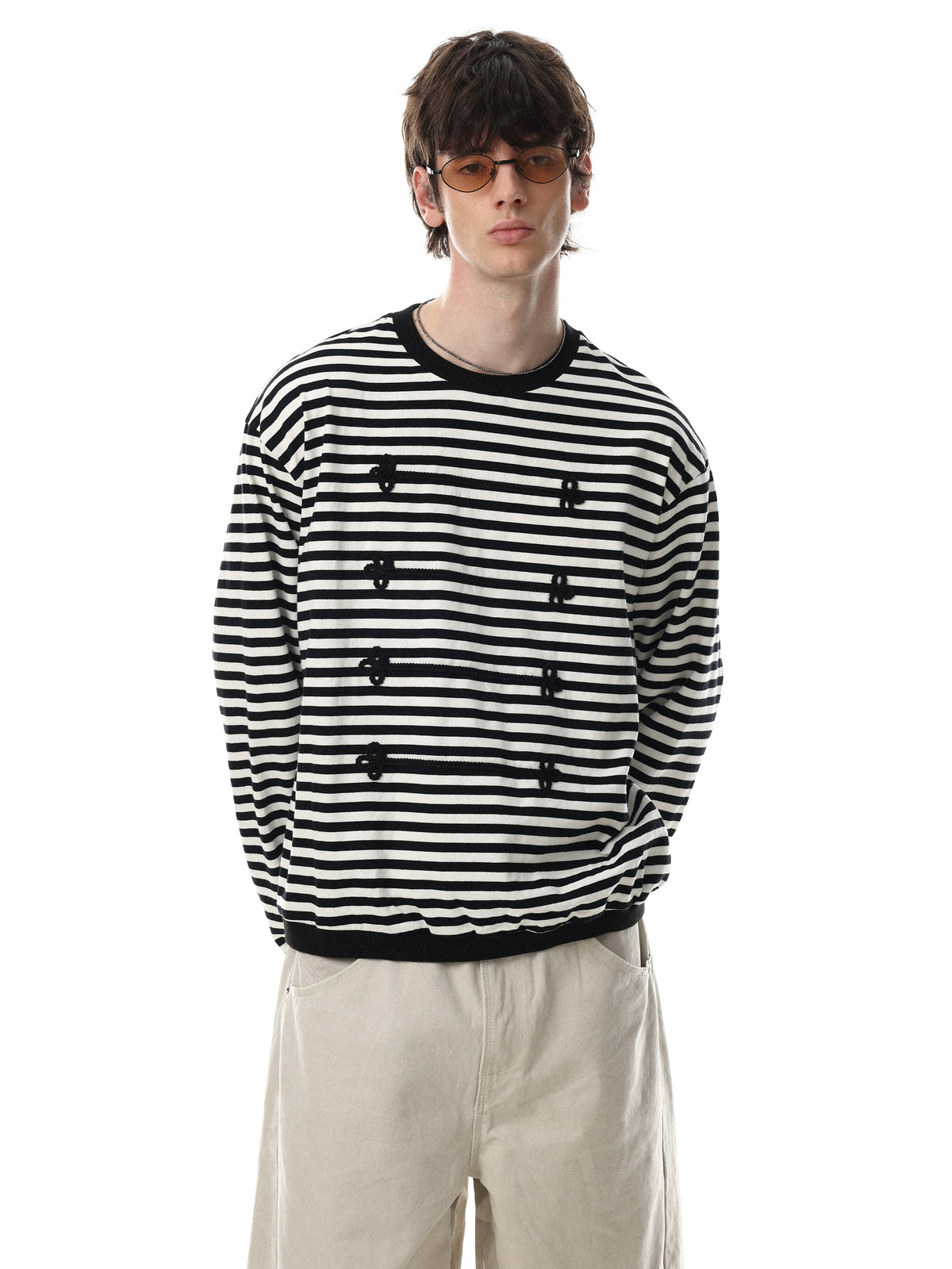 BLACK ENERGY | Striped Frog Button Sweatshirt - product detail