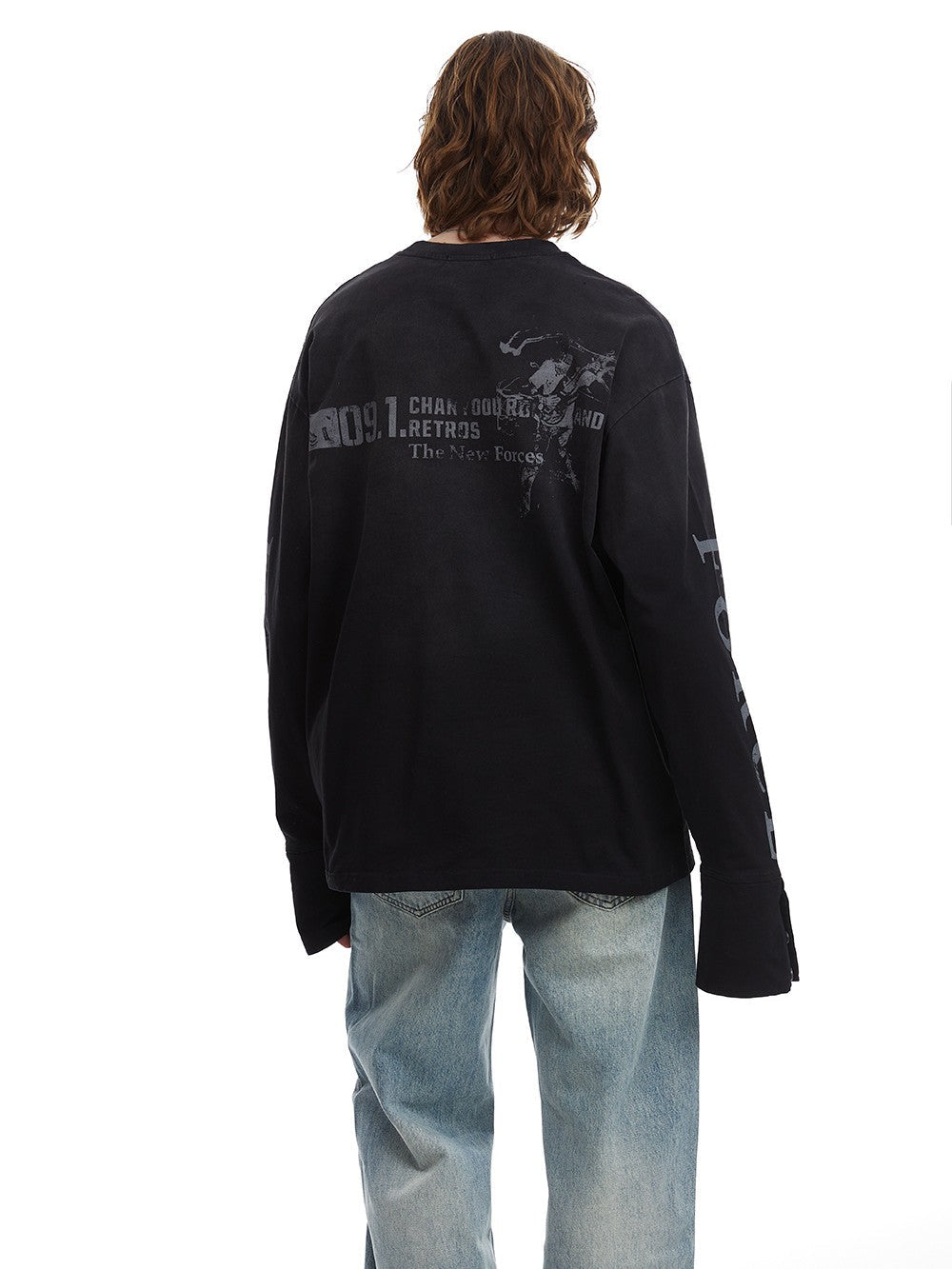 CHANYOOU | Distressed Number 09 Sweatshirt - product detail