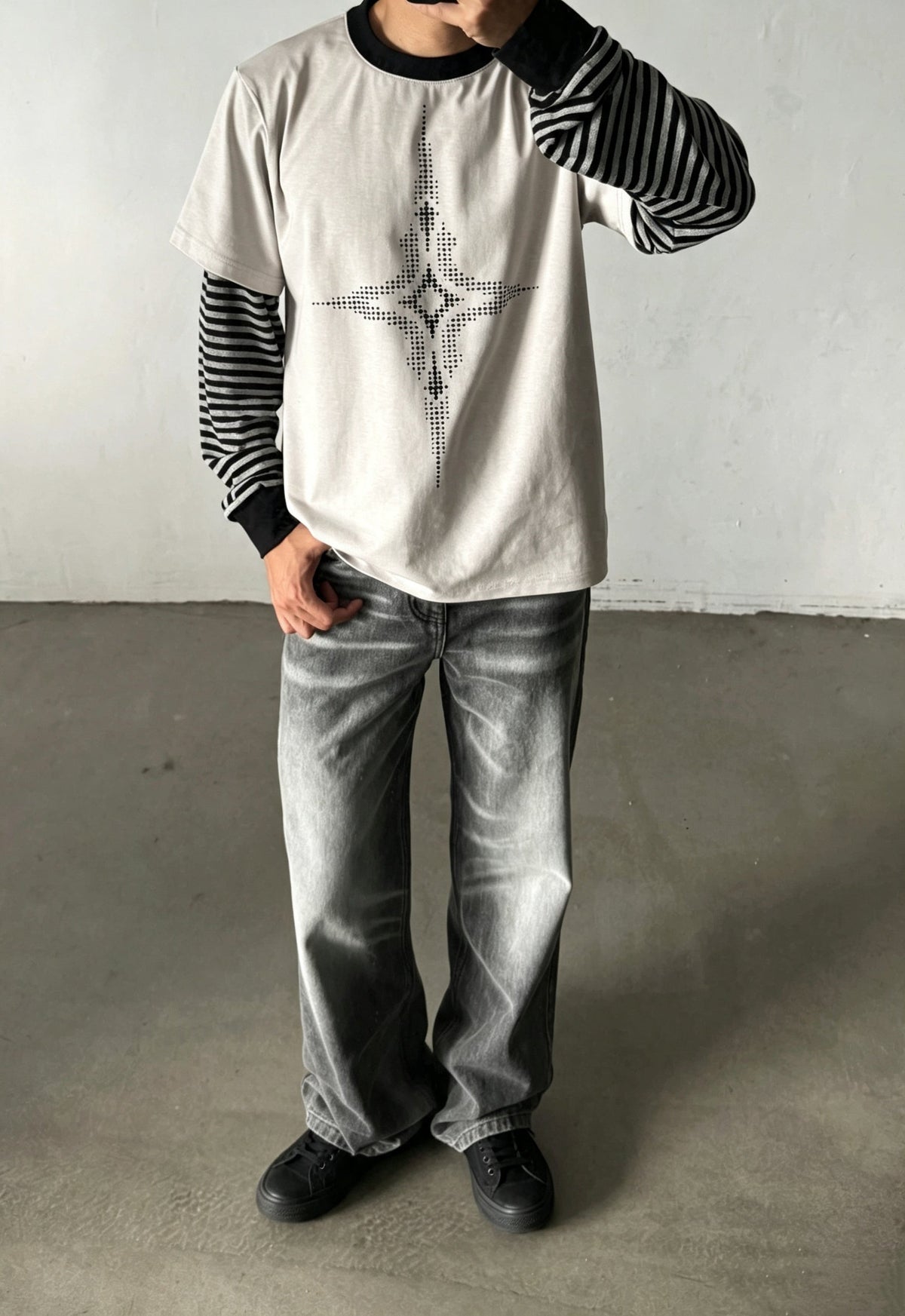 SMK MADE | Star Emblem Layered Sleeve Sweatshirt - product detail