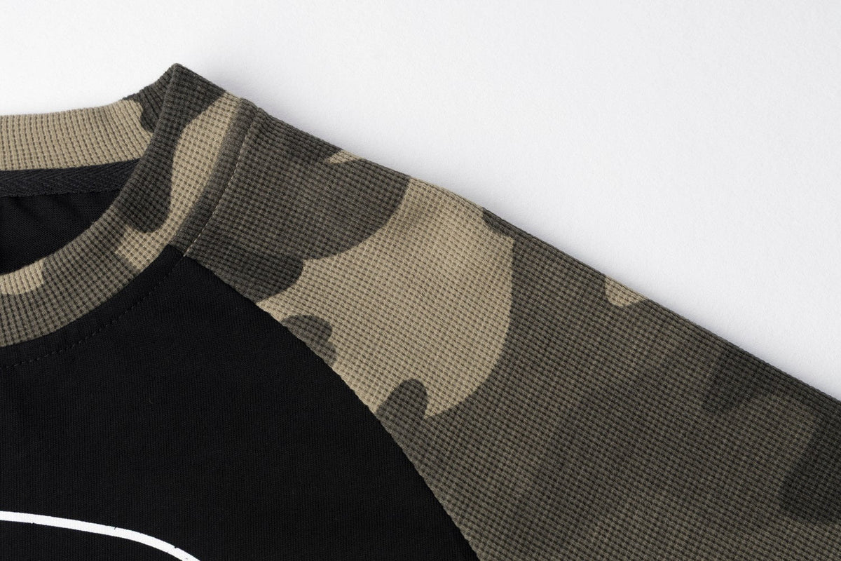 TAELE PLUS | Skull Star Camo Sleeve Sweatshirt - product detail