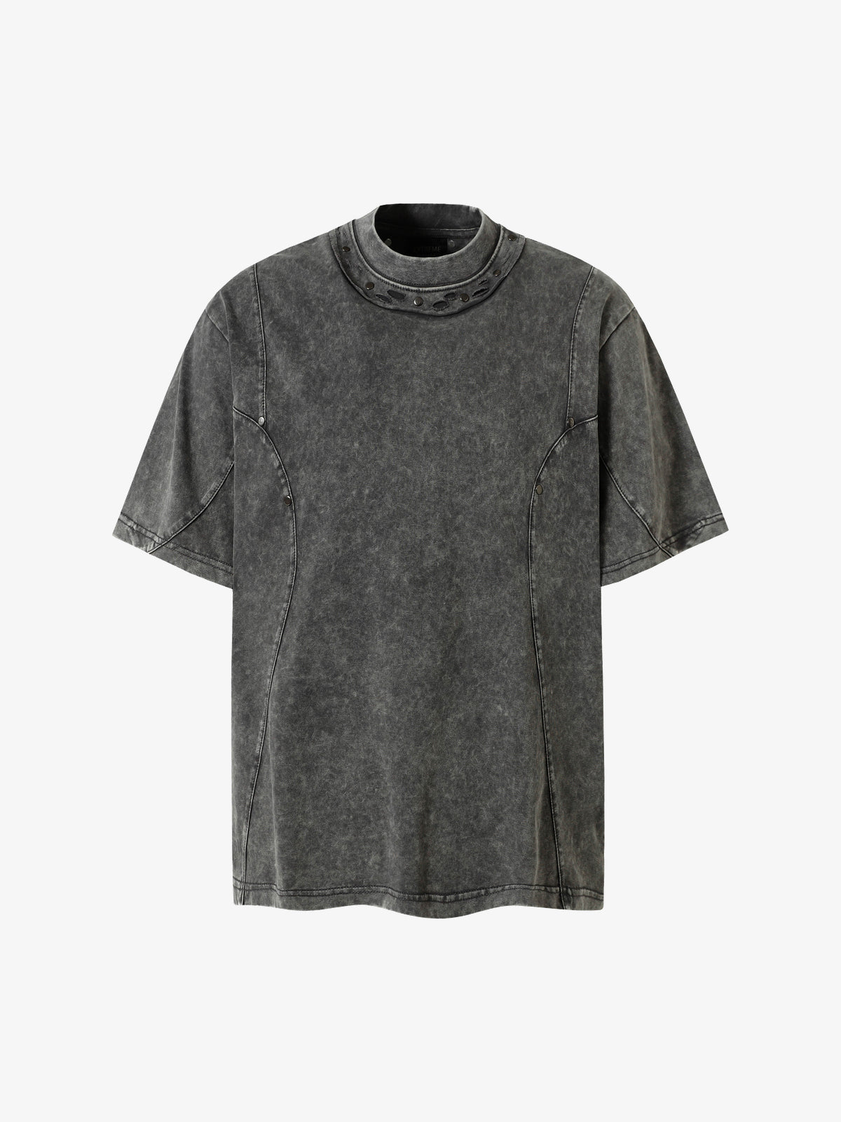 EXTREME CAUSE | Studded-Collar Curved-Seam T-Shirt in Gray - front view